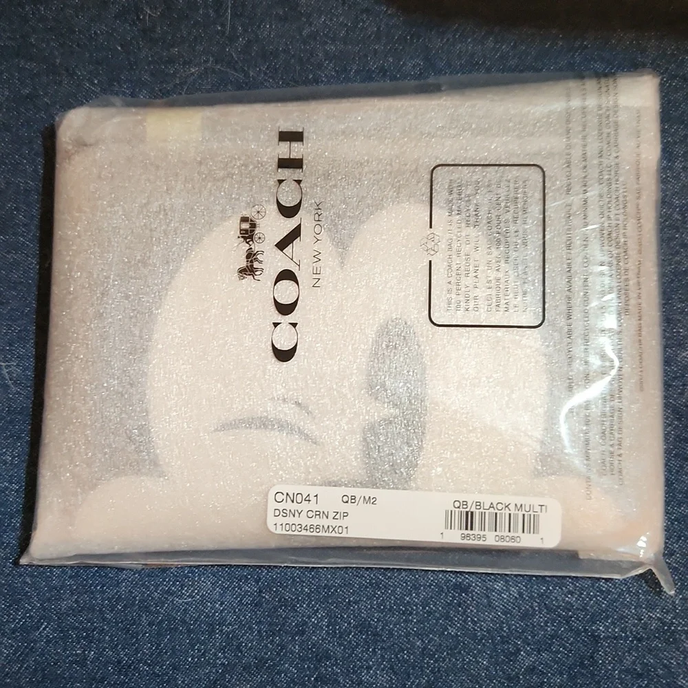 Disney x Coach Corner Zip Wristlet with Wink Mickey Mouse CN041 - Picture 5 of 7